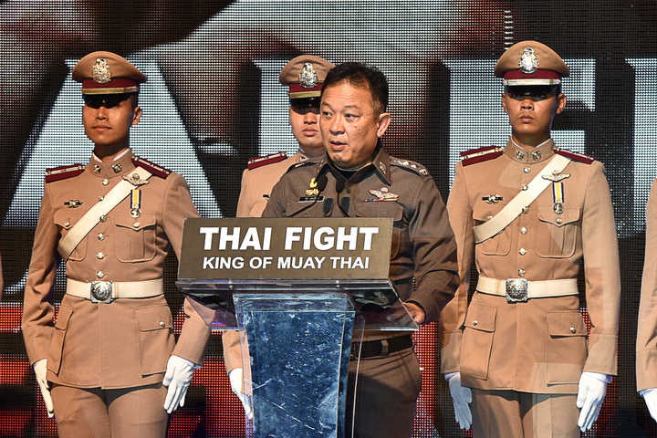 iamcar_isuzu thaiflight3